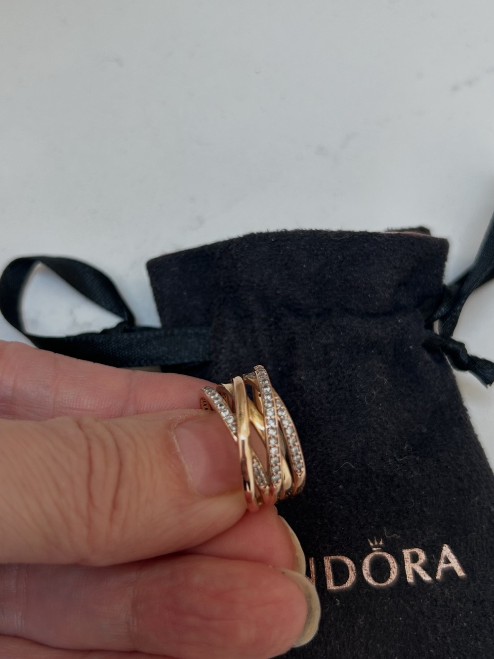 Pandora sparkling and polished lines ring, size 7, rose gold. - Picture 2 of 3
